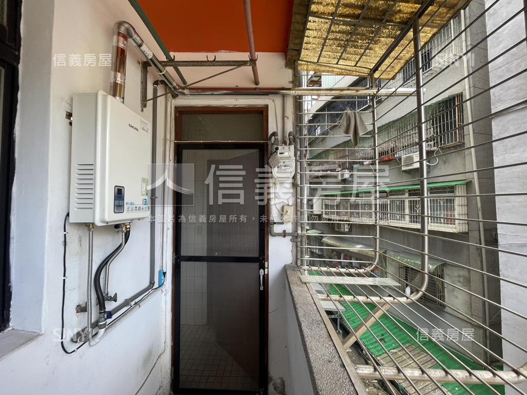 大坪林捷運旁稀有三樓房屋室內格局與周邊環境