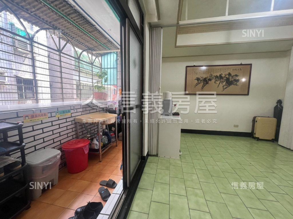 新埔邊間大四房三樓房屋室內格局與周邊環境