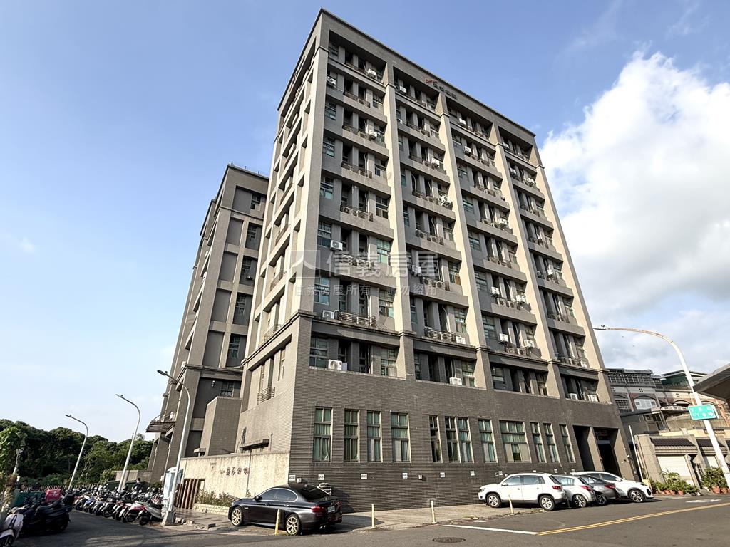 楠梓低總價收租套房房屋室內格局與周邊環境