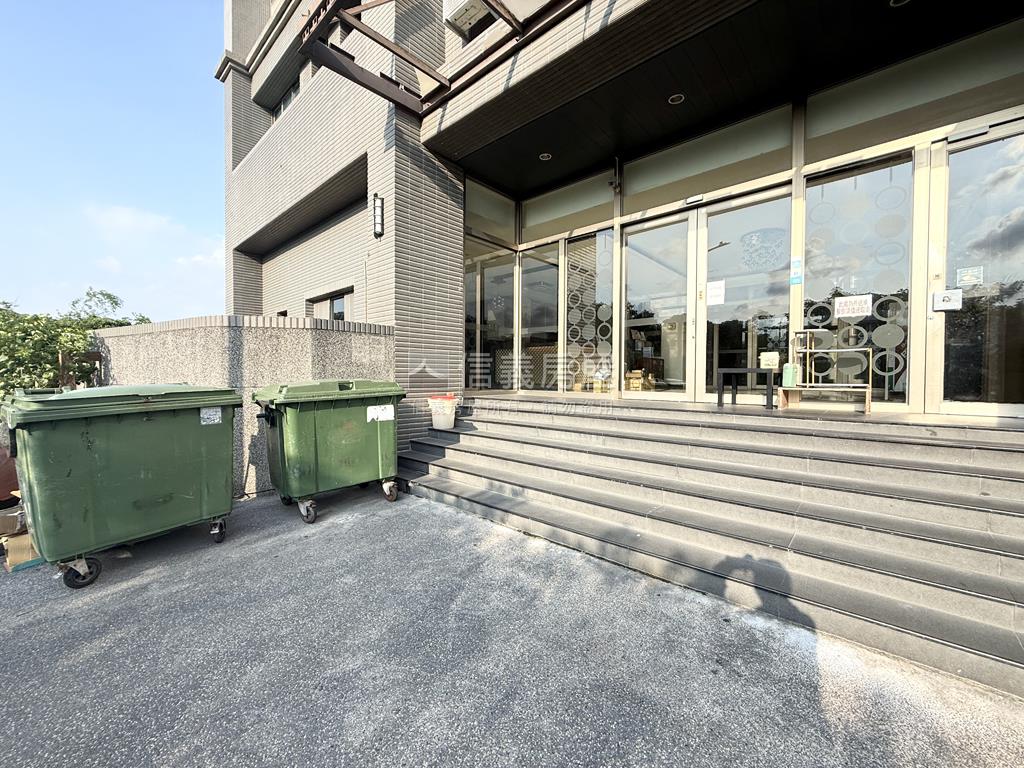 楠梓低總價收租套房房屋室內格局與周邊環境