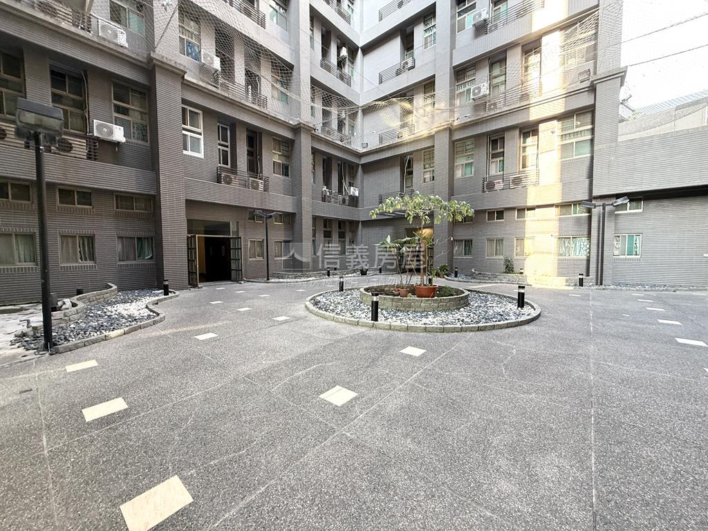 楠梓低總價收租套房房屋室內格局與周邊環境