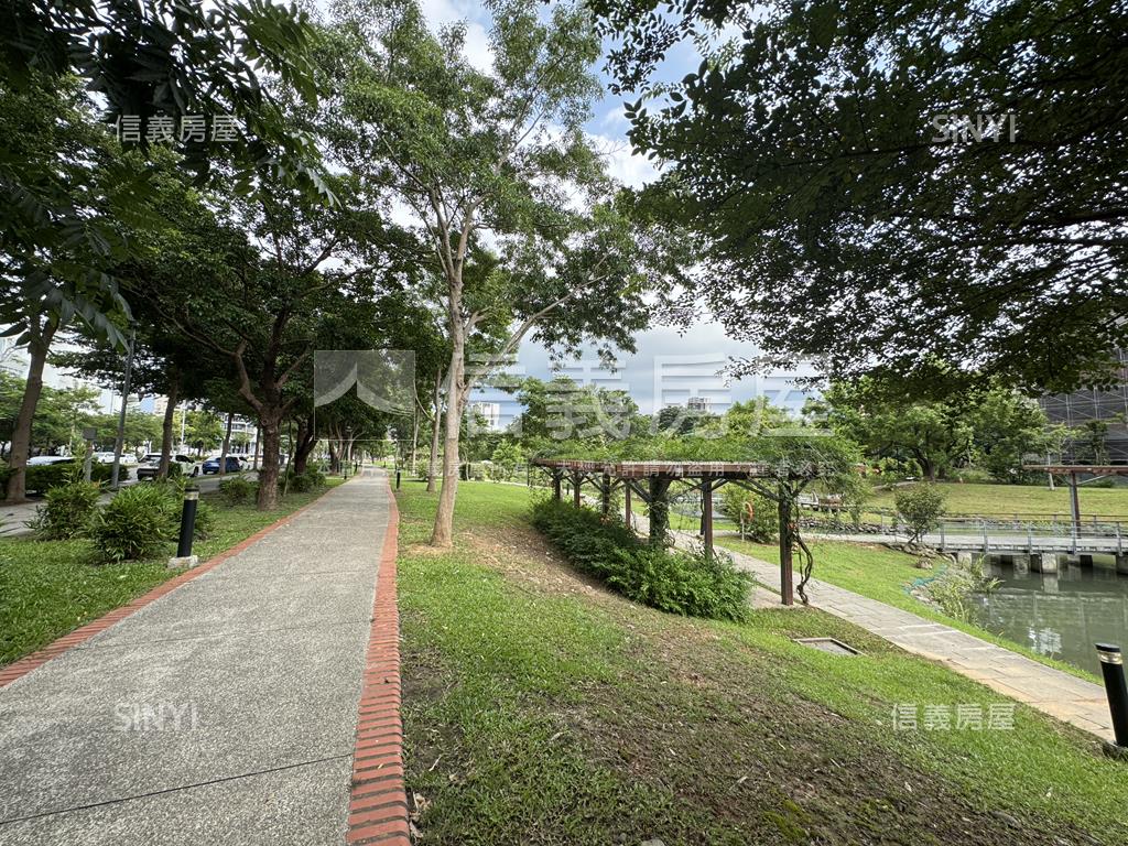 賦格律大三房房屋室內格局與周邊環境