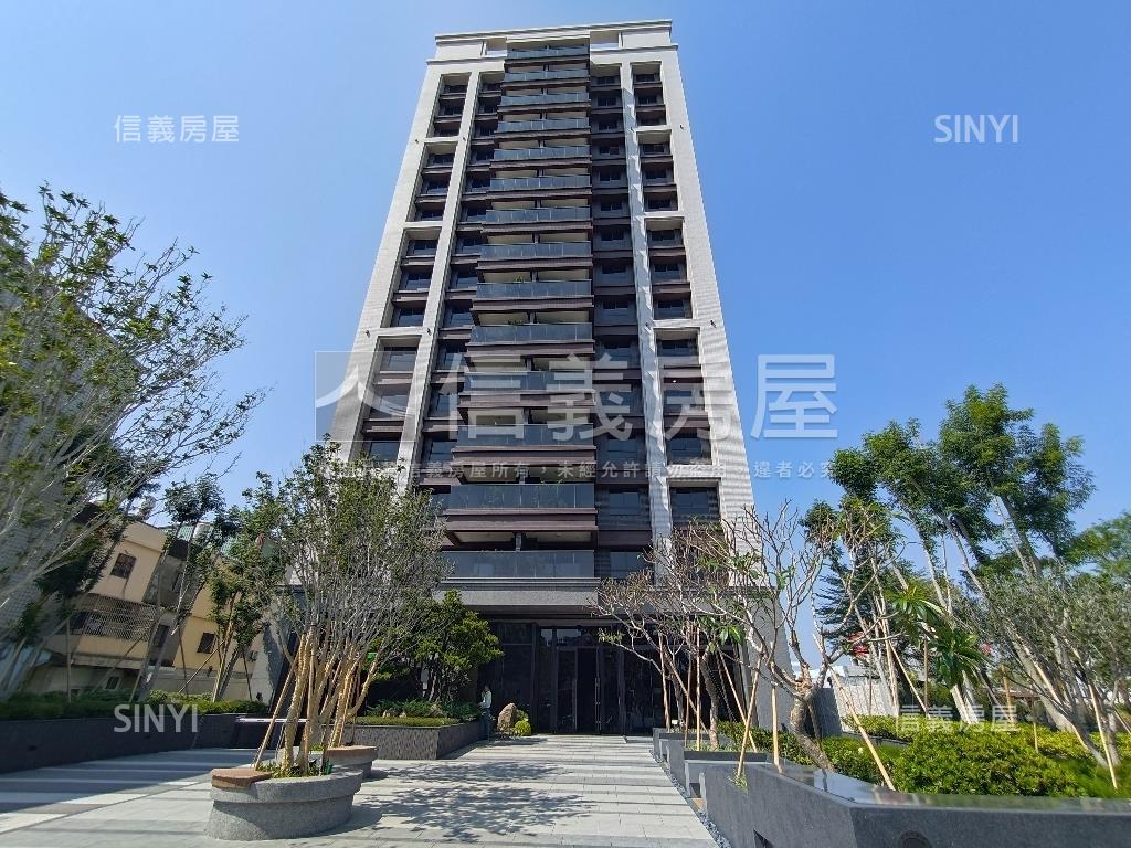 近鳳山車站精美美宅平車房屋室內格局與周邊環境