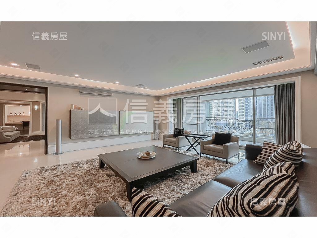知名※天璽二歌劇院景豪邸房屋室內格局與周邊環境