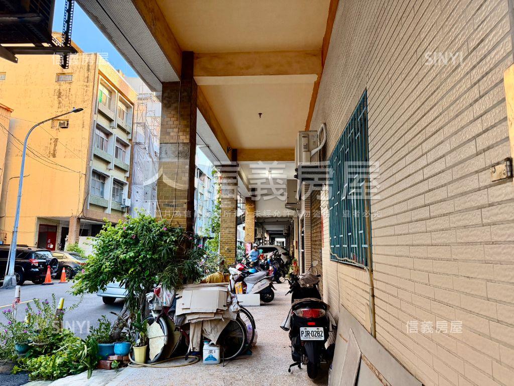 鬧區機能好格局方正美寓房屋室內格局與周邊環境