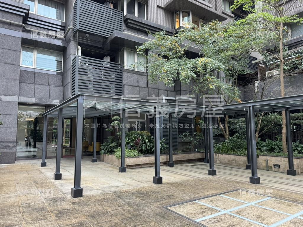 名人賞高樓美邸房屋室內格局與周邊環境