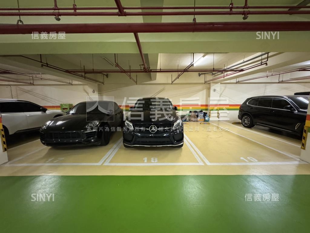 名人賞高樓美邸房屋室內格局與周邊環境