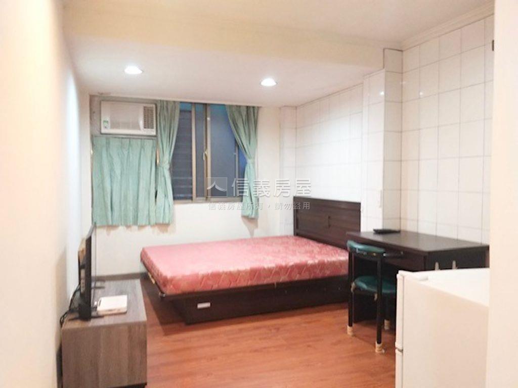 近家樂福懷仁收租美寓房屋室內格局與周邊環境