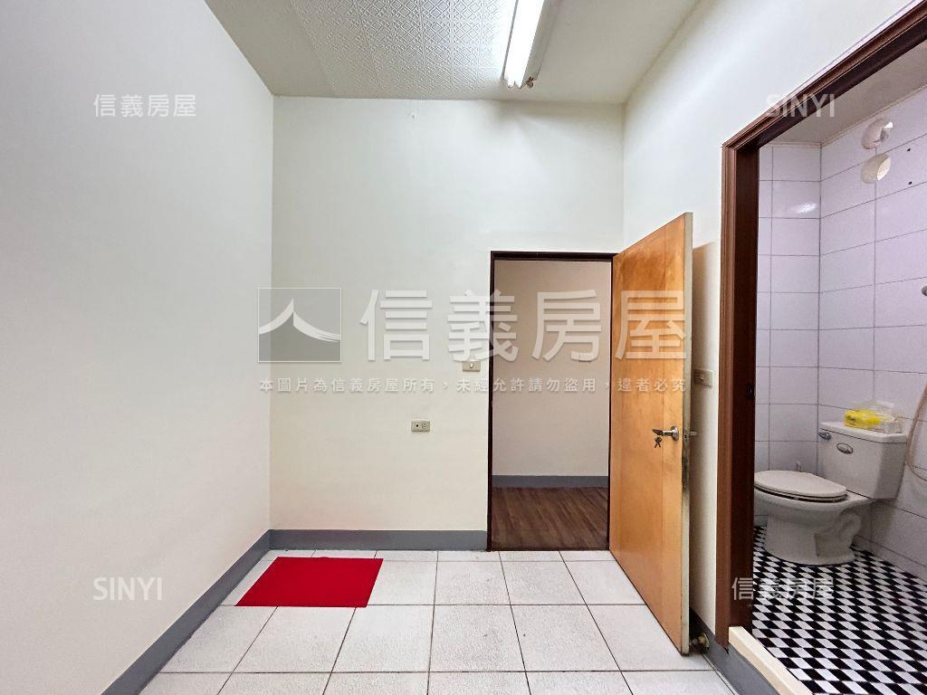 近大買家５房附車位房屋室內格局與周邊環境