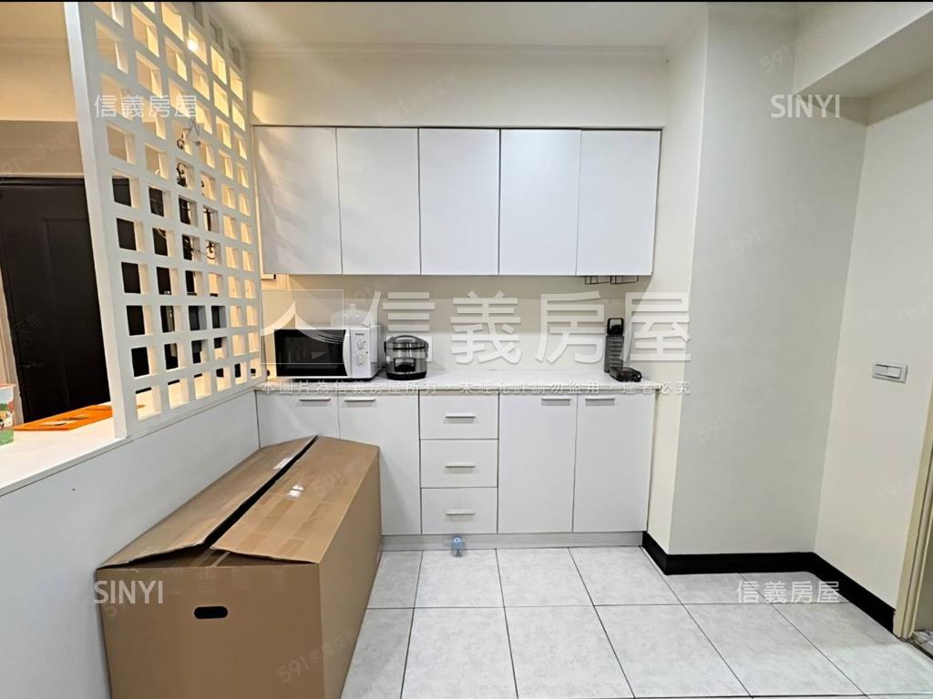 陽光山莊高樓美景三房房屋室內格局與周邊環境