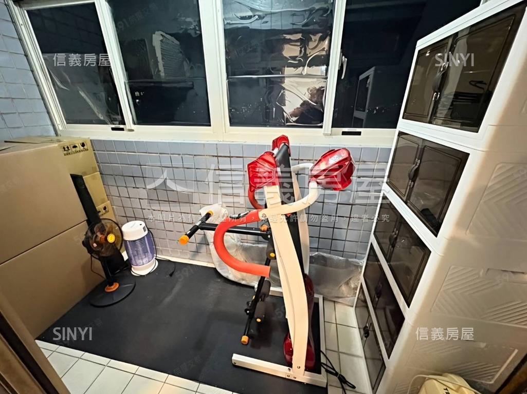 陽光山莊高樓美景三房房屋室內格局與周邊環境