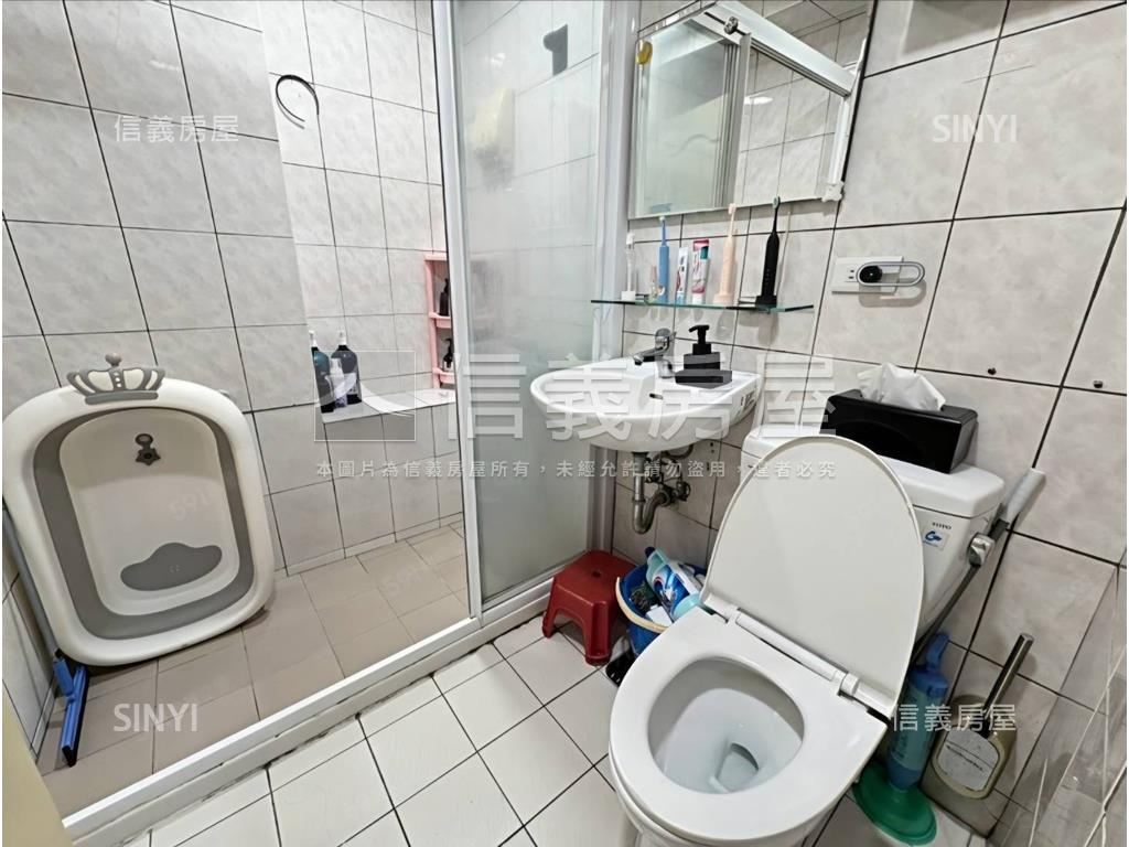 陽光山莊高樓美景三房房屋室內格局與周邊環境