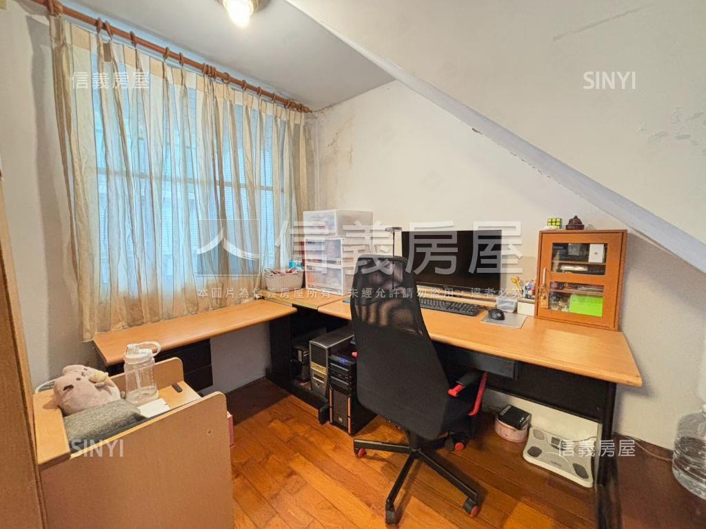 馥記山莊稀有平巷美妝透天房屋室內格局與周邊環境