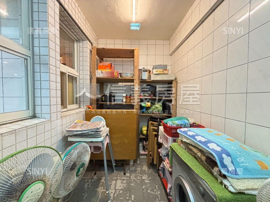 馥記山莊稀有平巷美妝透天房屋室內格局與周邊環境