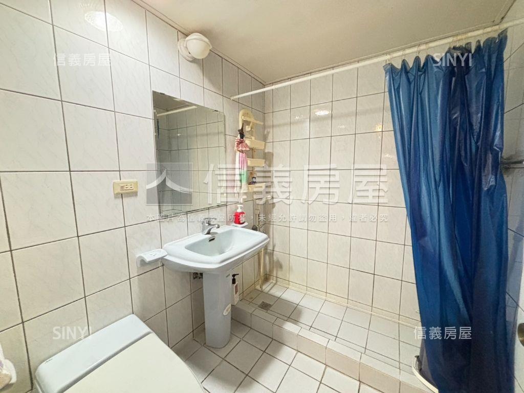 馥記山莊稀有平巷美妝透天房屋室內格局與周邊環境