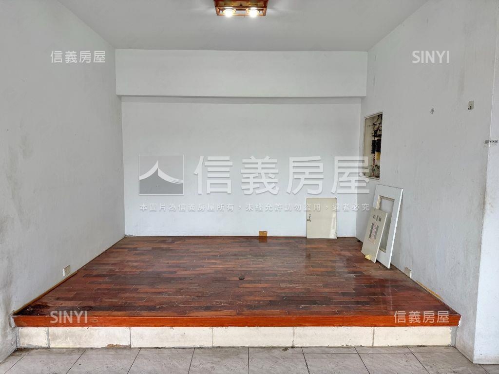 陸光國宅寬敞三房房屋室內格局與周邊環境