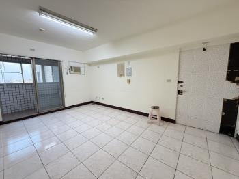 近文化中心五房平車