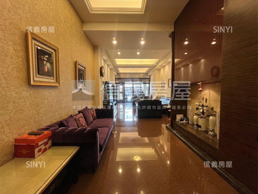 五甲商圈質感精美透店房屋室內格局與周邊環境