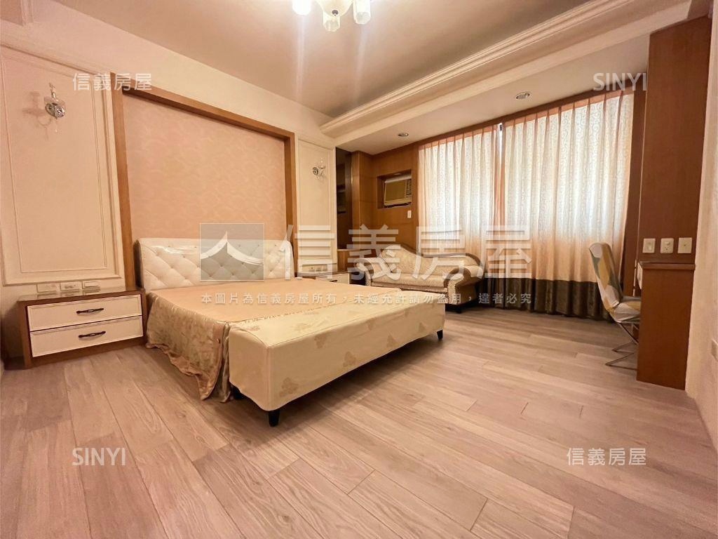 五甲商圈質感精美透店房屋室內格局與周邊環境