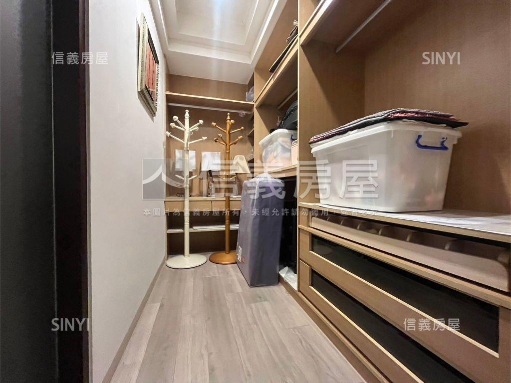 五甲商圈質感精美透店房屋室內格局與周邊環境