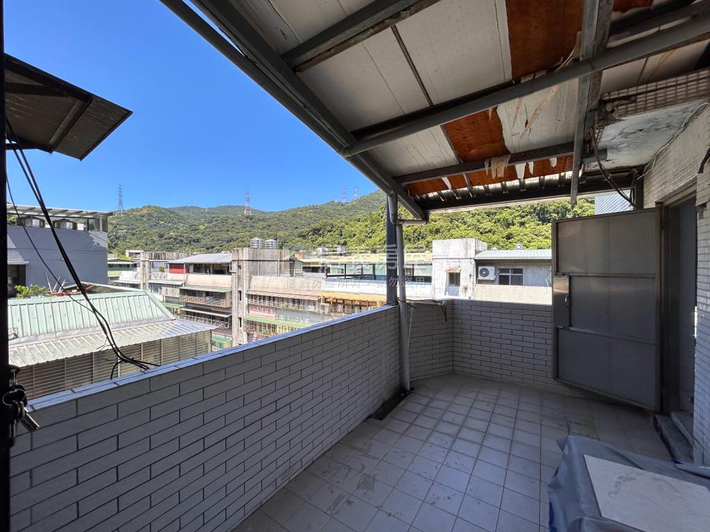 翡翠★內湖方正三房房屋室內格局與周邊環境