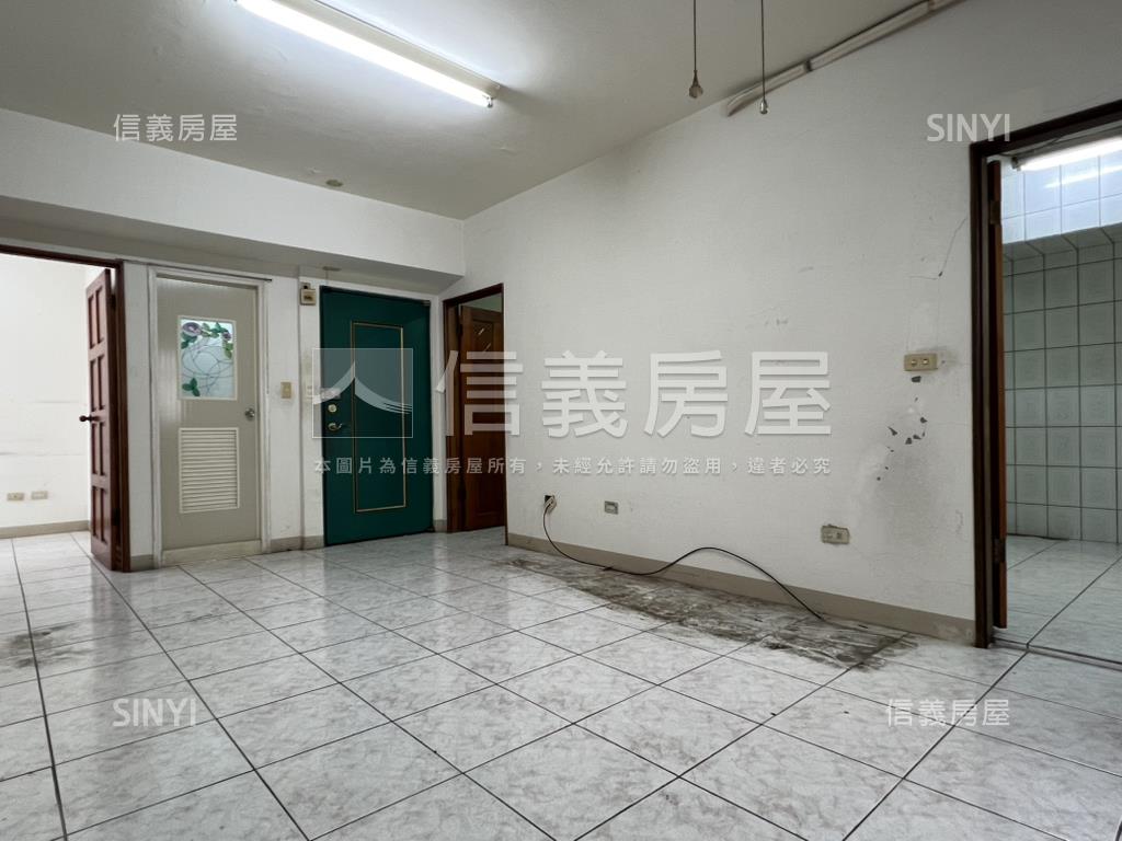 戀上靜巷名廬３房房屋室內格局與周邊環境