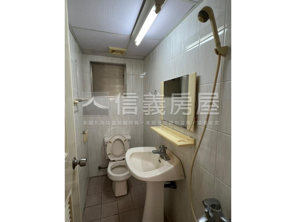 戀上靜巷名廬３房房屋室內格局與周邊環境