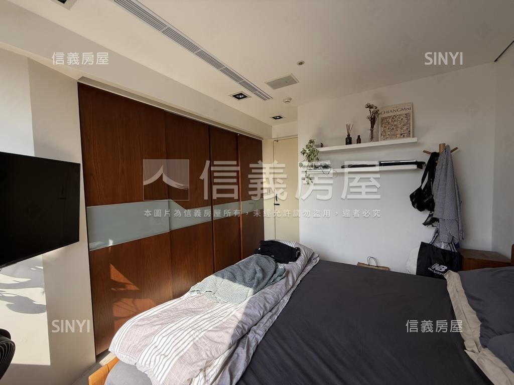 新京王高樓兩房車位房屋室內格局與周邊環境