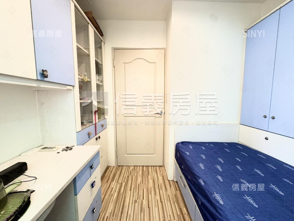 捷運綠映精品三房車位房屋室內格局與周邊環境