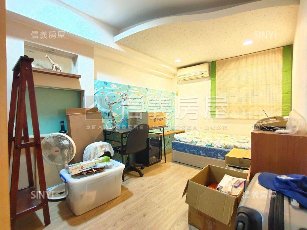 正東區露臺三房平車房屋室內格局與周邊環境