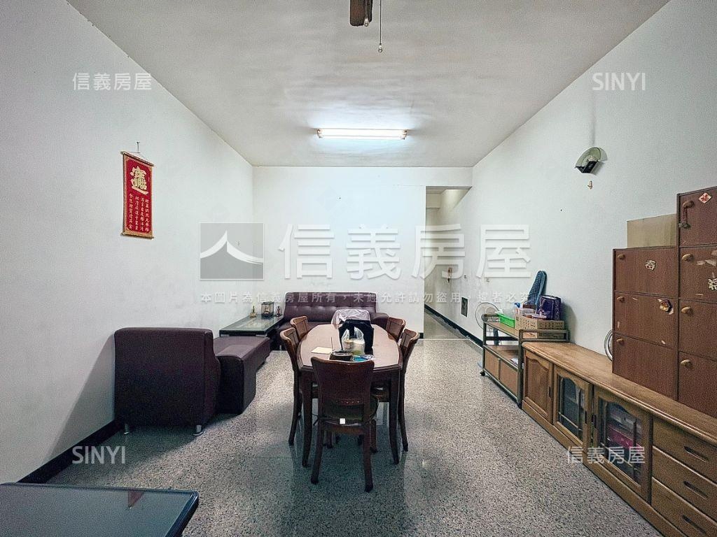 新市｜邊間孝親傳統透天房屋室內格局與周邊環境