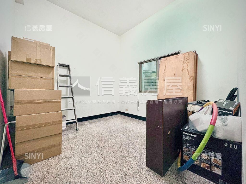 新市｜邊間孝親傳統透天房屋室內格局與周邊環境