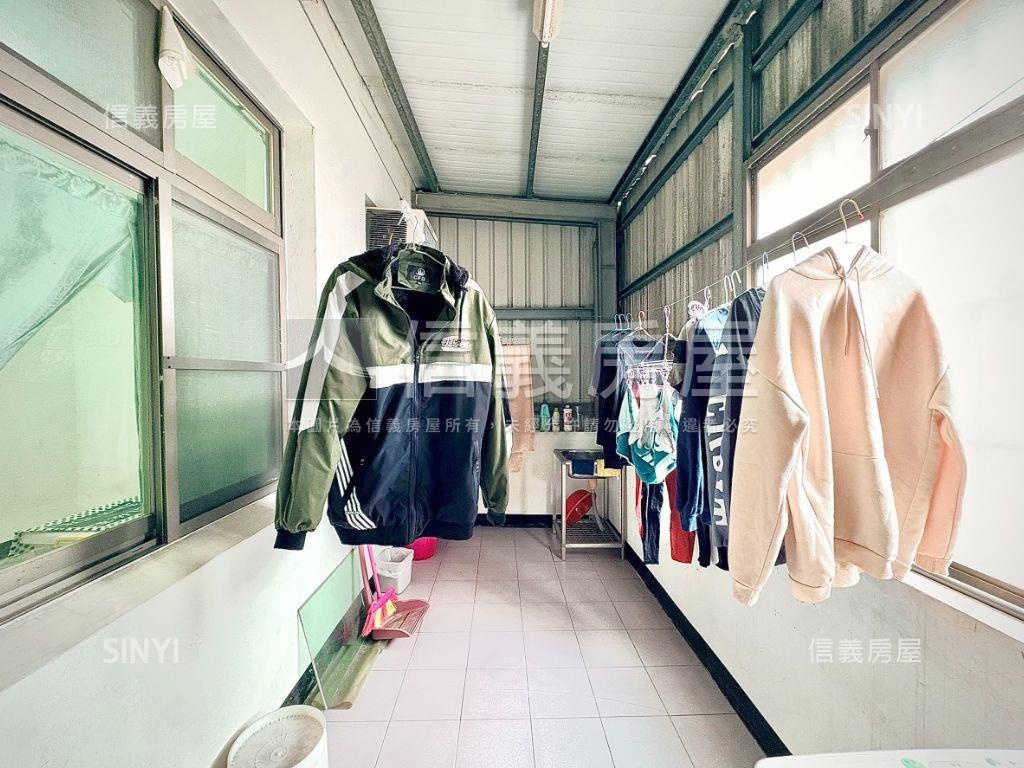 新市｜邊間孝親傳統透天房屋室內格局與周邊環境