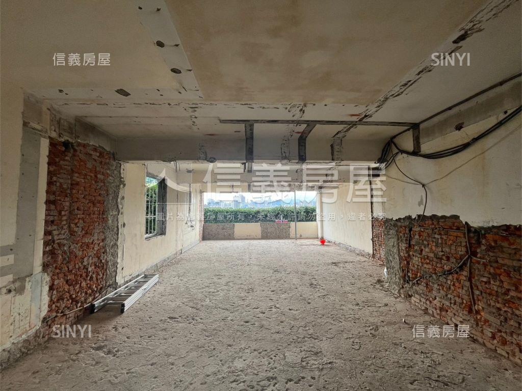 低總價創意發揮二樓公寓房屋室內格局與周邊環境
