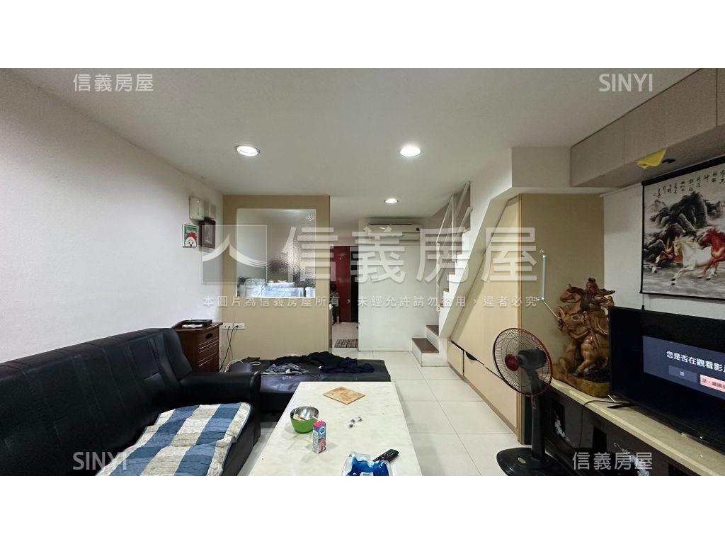 竹北縣政特區挑高邊間戶房屋室內格局與周邊環境