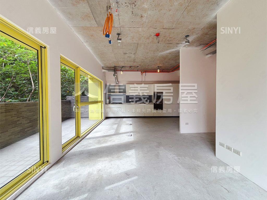 小宅露臺樹景戶房屋室內格局與周邊環境