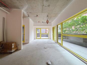 小宅露臺樹景戶