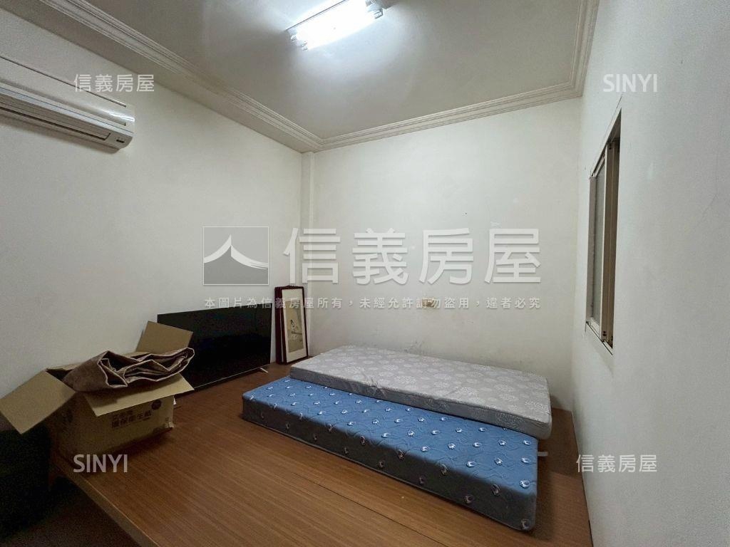 臨路稀有大地坪金透店讚房屋室內格局與周邊環境