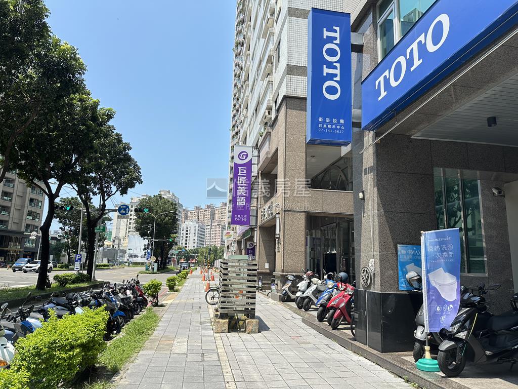 巨蛋公園景觀三房平移車位房屋室內格局與周邊環境