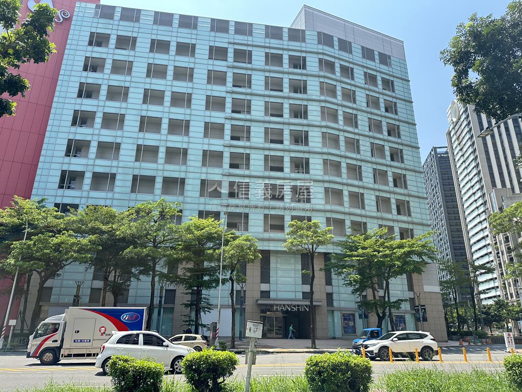 巨蛋公園景觀三房平移車位房屋室內格局與周邊環境