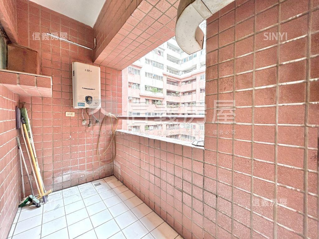 敦化路。麥克阿瑟四房房屋室內格局與周邊環境