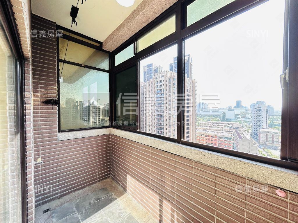 青埔新世紀高樓三房大車位房屋室內格局與周邊環境