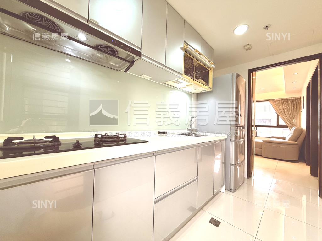 南屯夢想特區美兩房平車房屋室內格局與周邊環境