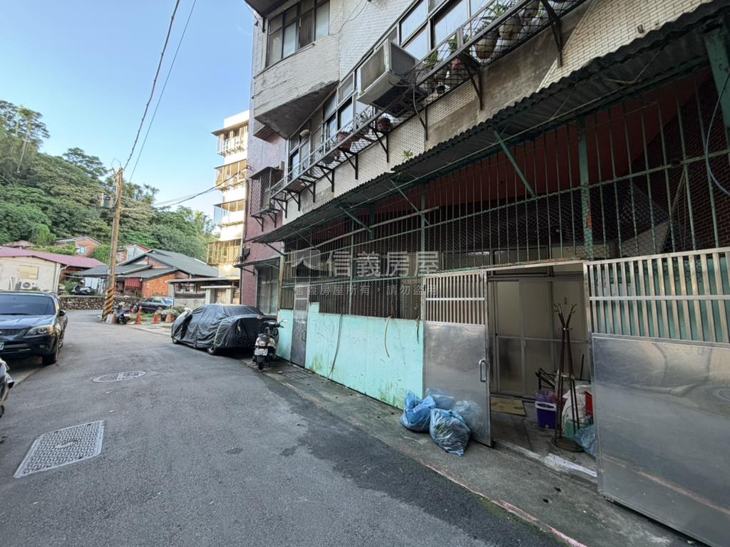 近捷運公寓一樓稀有釋出房屋室內格局與周邊環境
