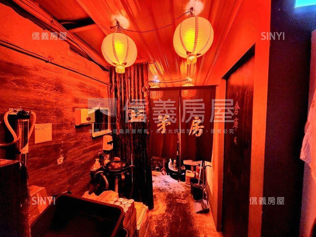 古色古香透天店面房屋室內格局與周邊環境