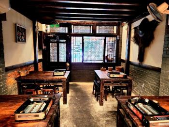 古色古香透天店面