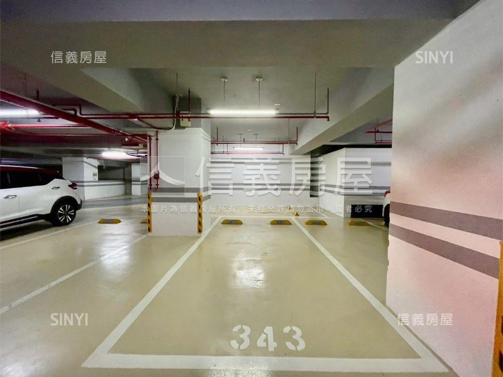 ＡＩ遠百興時代大兩房房屋室內格局與周邊環境