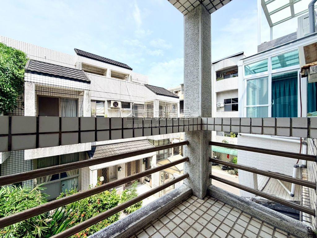 北區｜挑高明亮成家車墅房屋室內格局與周邊環境