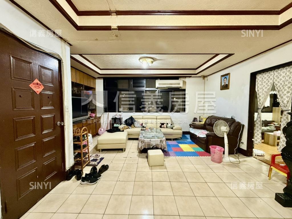 捷運景平站旁黃金三樓房屋室內格局與周邊環境
