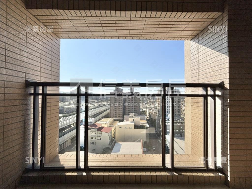 北屯十期高樓朝南三房平車房屋室內格局與周邊環境